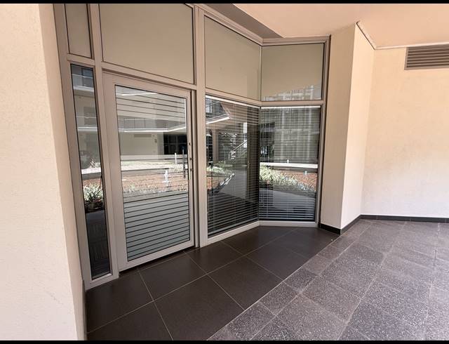 139M² OFFICE TO LET IN ROSEBANK